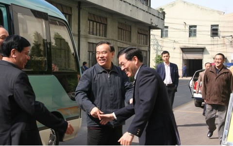 呂祖善省長來我集團(tuán)公司調(diào)研，加快發(fā)展裝備制造業(yè)