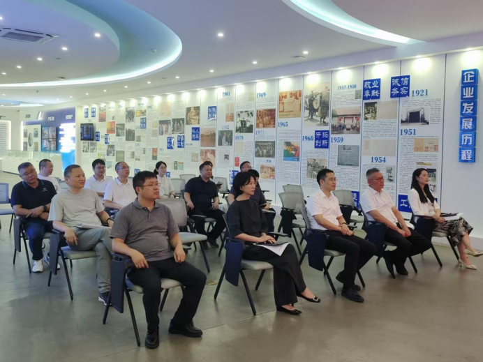 浦江縣委常委、組織部部長(zhǎng)王甲元一行蒞臨杭機(jī)股份開展調(diào)研